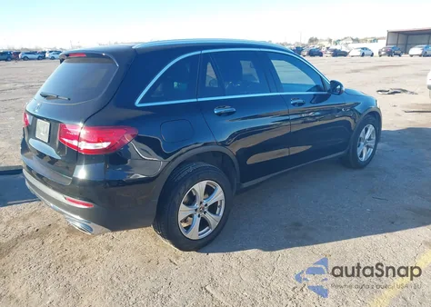 2017 Mercedes-Benz Glc 300 z USA, uszkodzony, nr VIN WDC0G4JB5HV011667